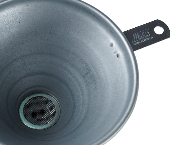 Воронка 370мм металлическая (гибкий тонкий слив)