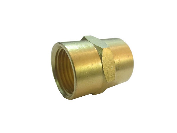 Переходник внутренняя резьба 1/2" - 1/2"